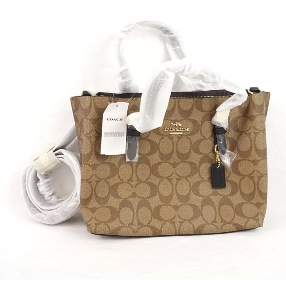 Coach Handbags - NWT Coach Purse